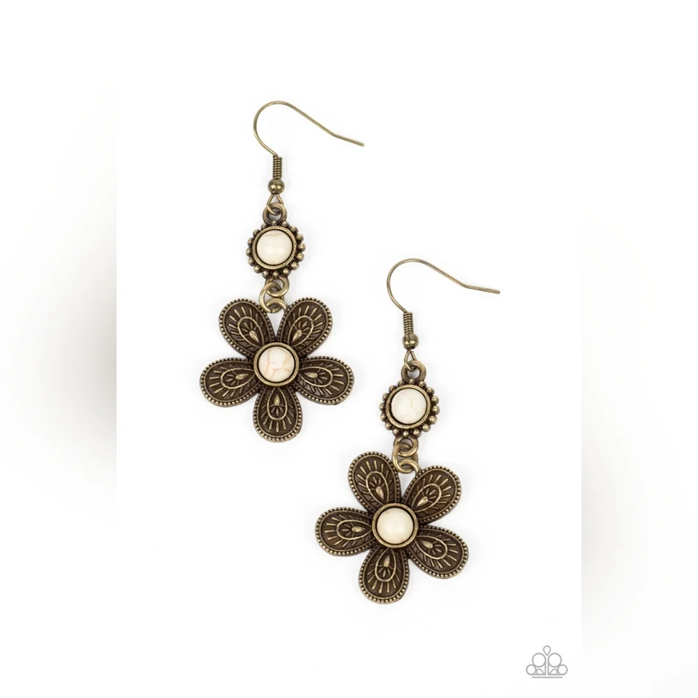 Free Spirited Flourish Earrings - Picture 1 of 2